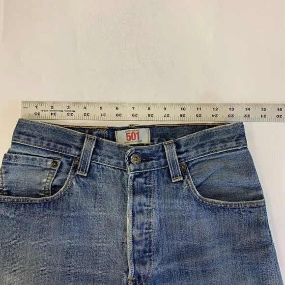Levi's Women's Original 501 Cotton Straight Leg Button Fly Cropped Size 32 - Picture 11 of 14
